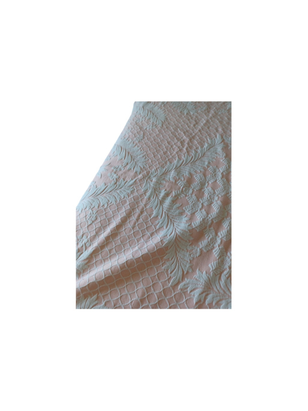 vintage cotton peach and cream bedspread 72 x 84 inches